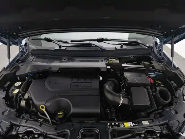 Land Rover Discovery Sport 2021