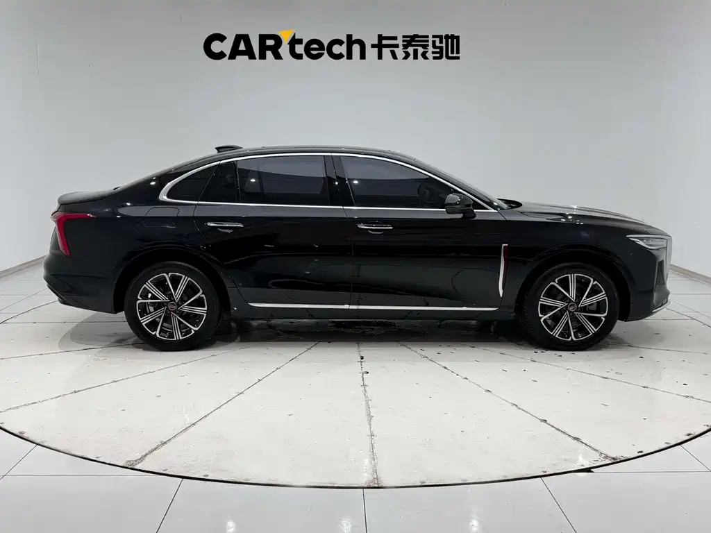 Hongqi H5 PHEV 2026 — фото 12