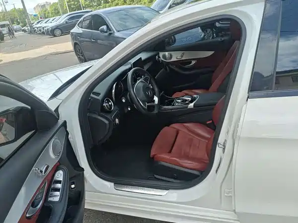 Mercedes-Benz C-Class 2018