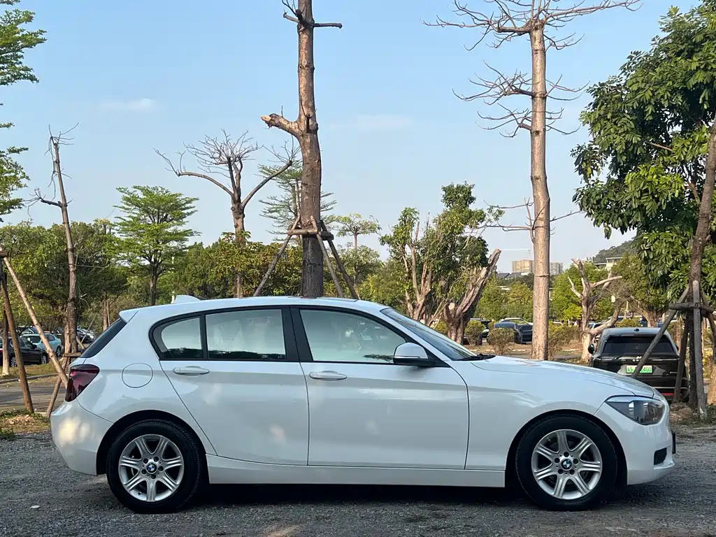 BMW 1 Series 2013 — фото 11