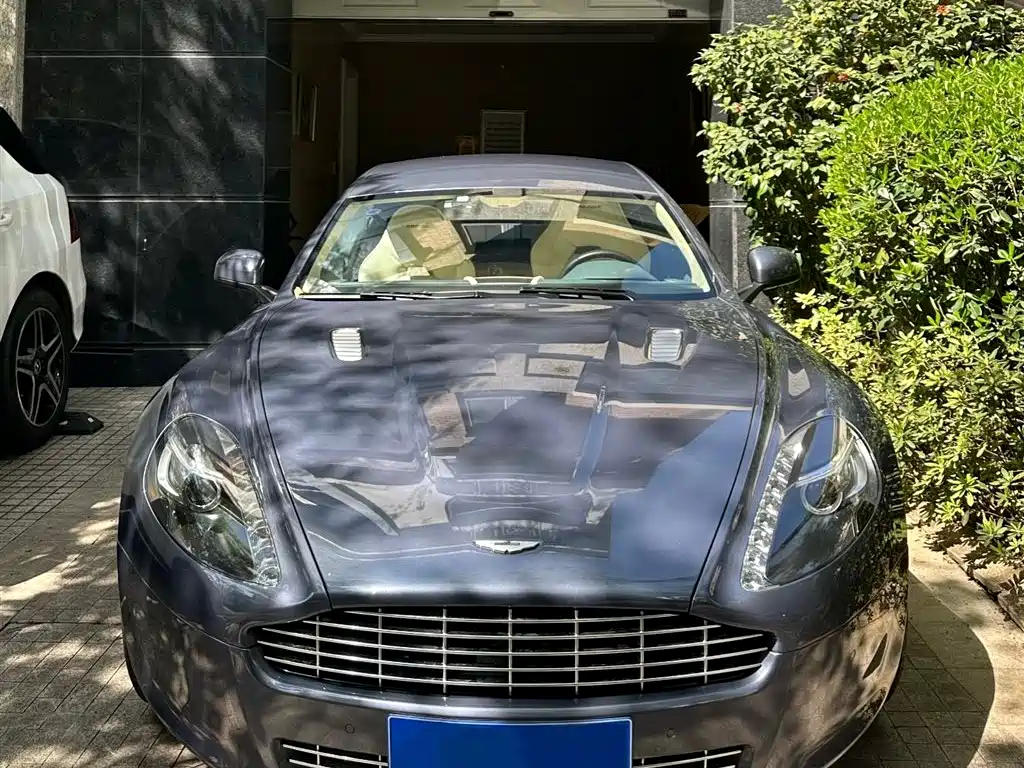 Aston Martin Rapide 2011 — фото 3