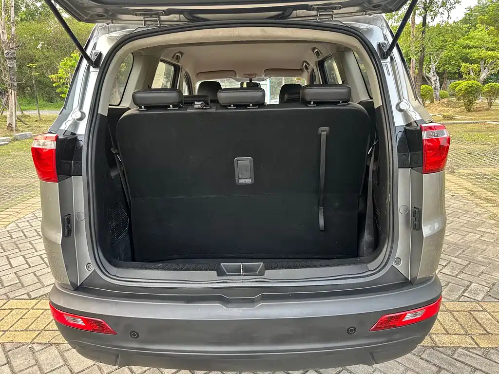 Wuling Hongguang S3 2019 — фото 14