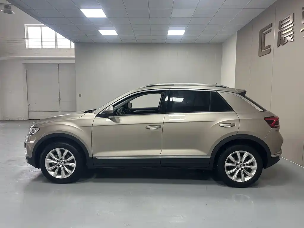 Volkswagen T-Roc 2020 — фото 8