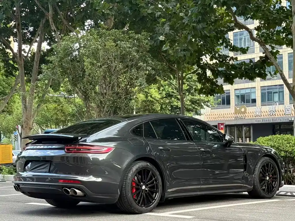 Porsche Panamera 2021 — фото 9