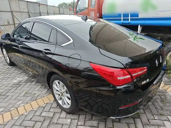 Hongqi H5 2020