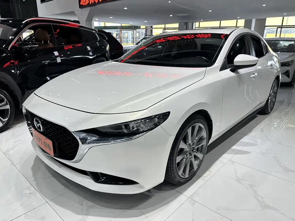 Mazda 3 Axela 2021