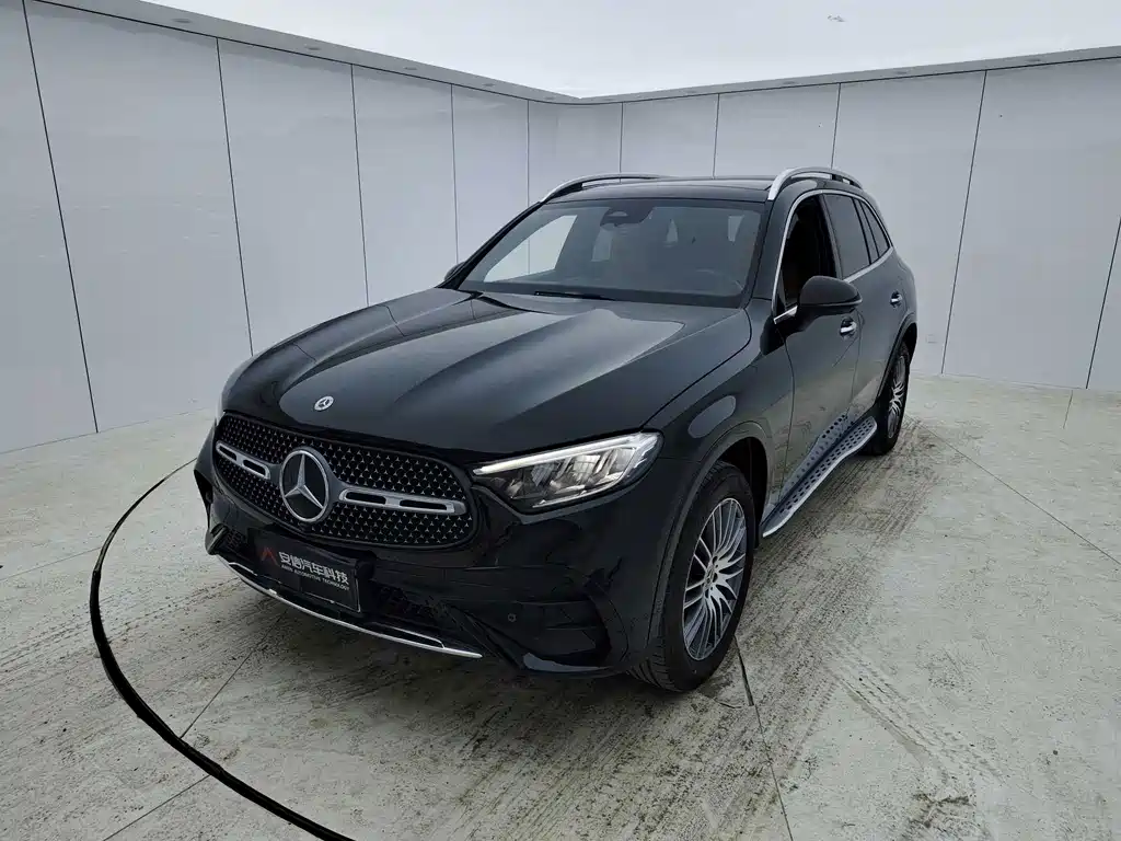 Mercedes-Benz GLC 2023