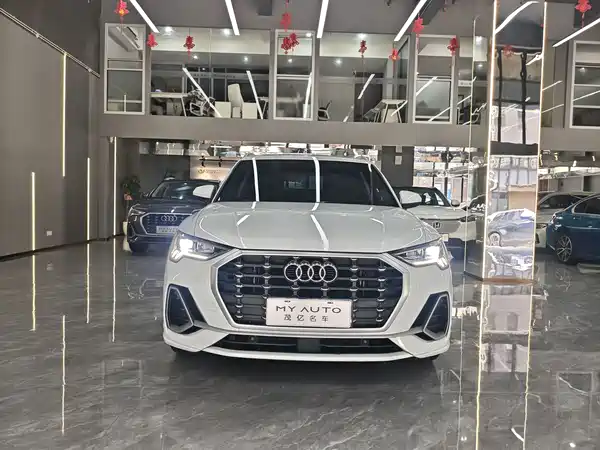 Audi Q3 2022