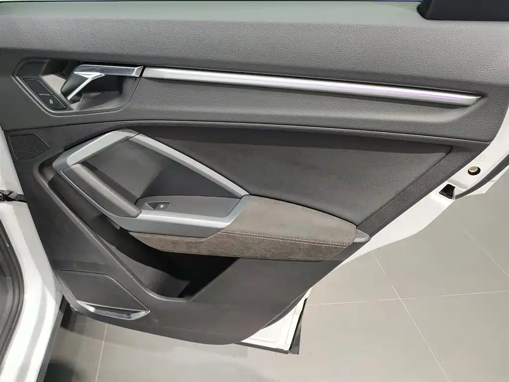 Audi Q3 Sportback 2021 — фото 22