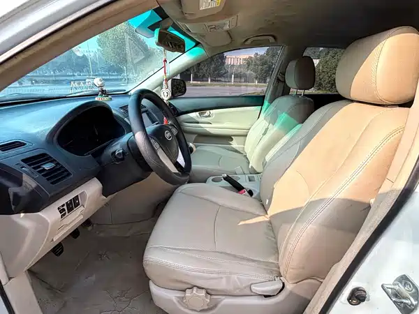 BYD S6 2013