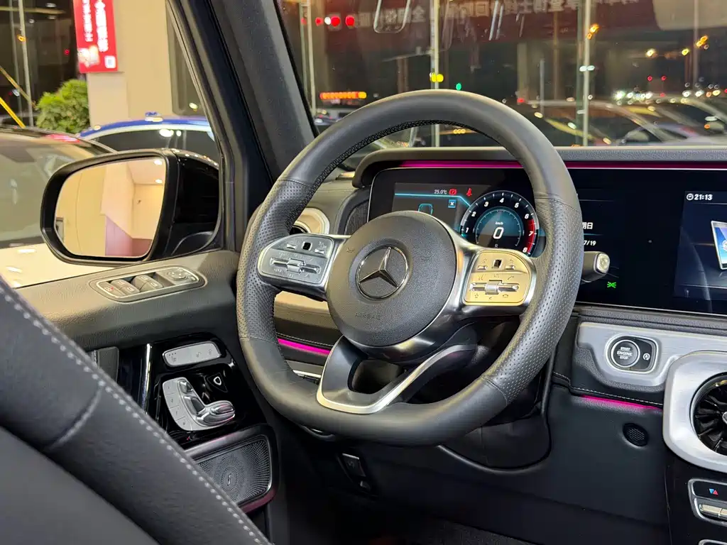 Mercedes-Benz G-Class 2023 — фото 17