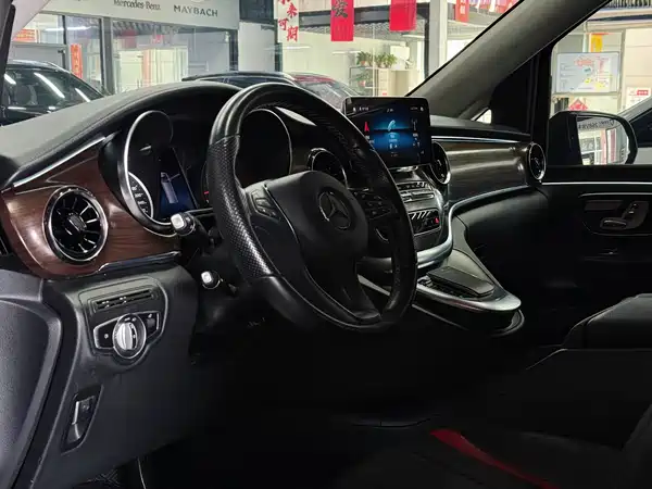 Mercedes-Benz V-Class 2022