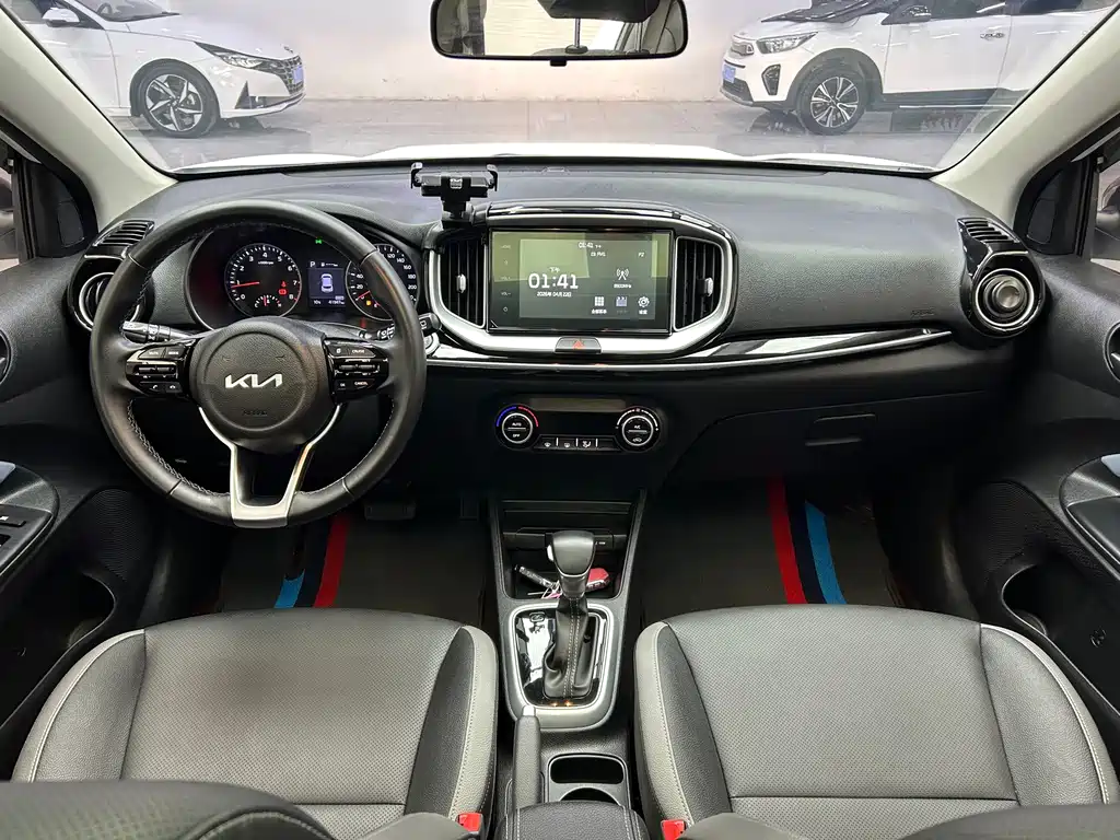 Kia KX1 2022 — фото 17
