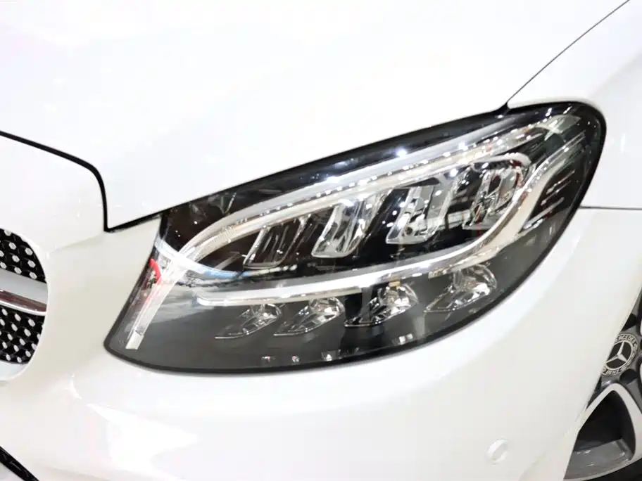 Mercedes-Benz C-Class 2020 — фото 18