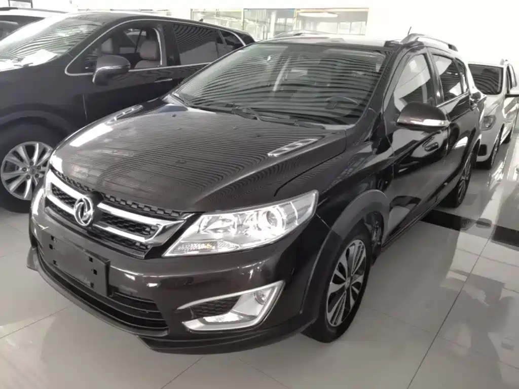 Dongfeng Fengshen AX3 2017 — фото 1