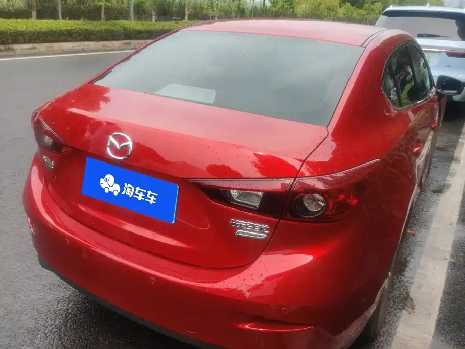 Mazda 3 Axela 2016 — фото 3