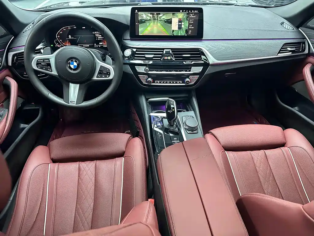 BMW 5 Series 2021 — фото 13
