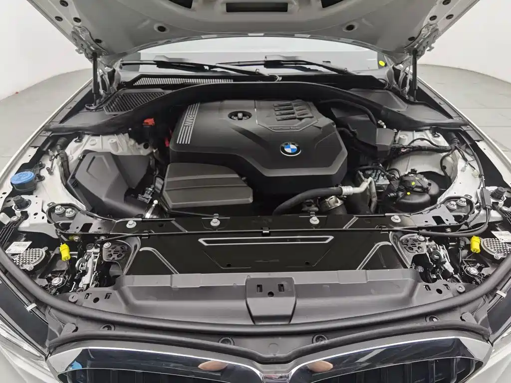 BMW 3 Series 2021