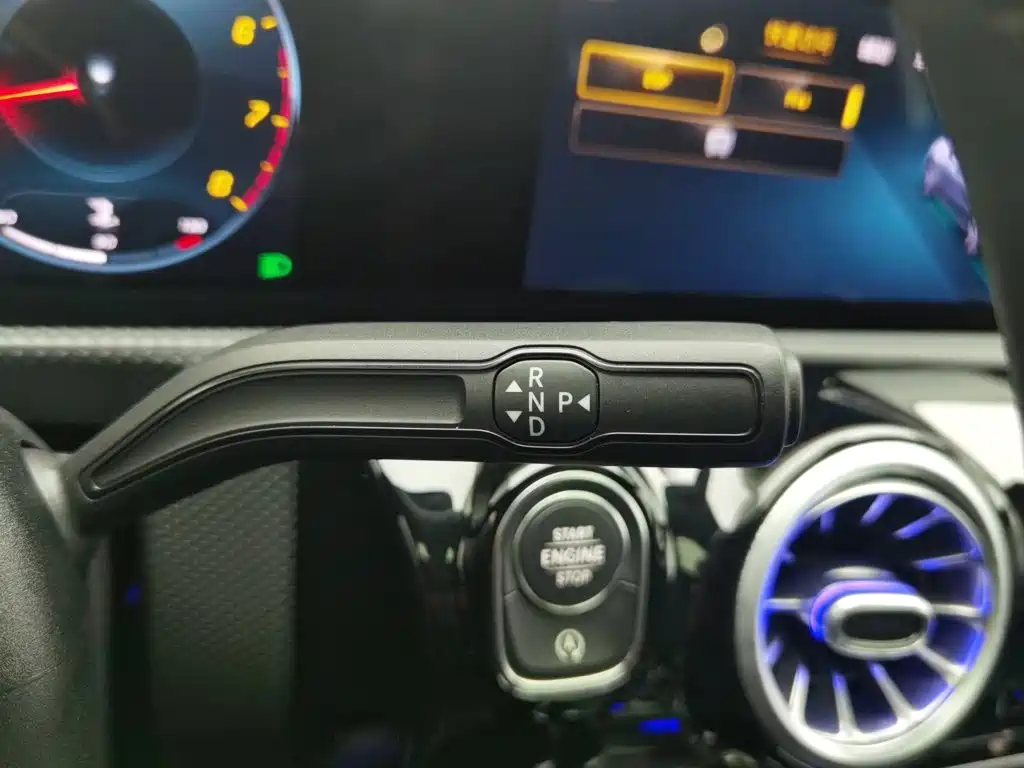 Mercedes-Benz A-Class 2020 — фото 13