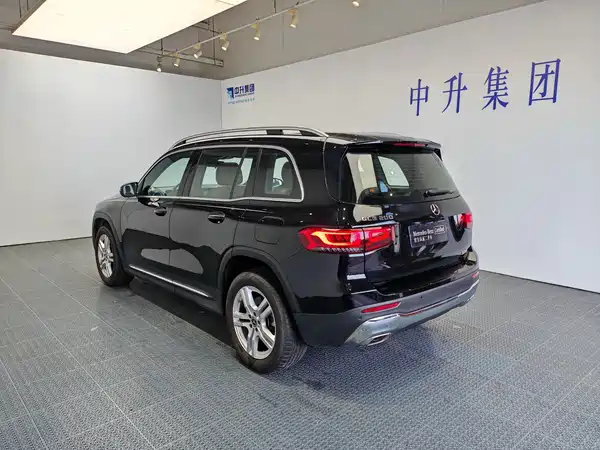 Mercedes-Benz GLB 2023