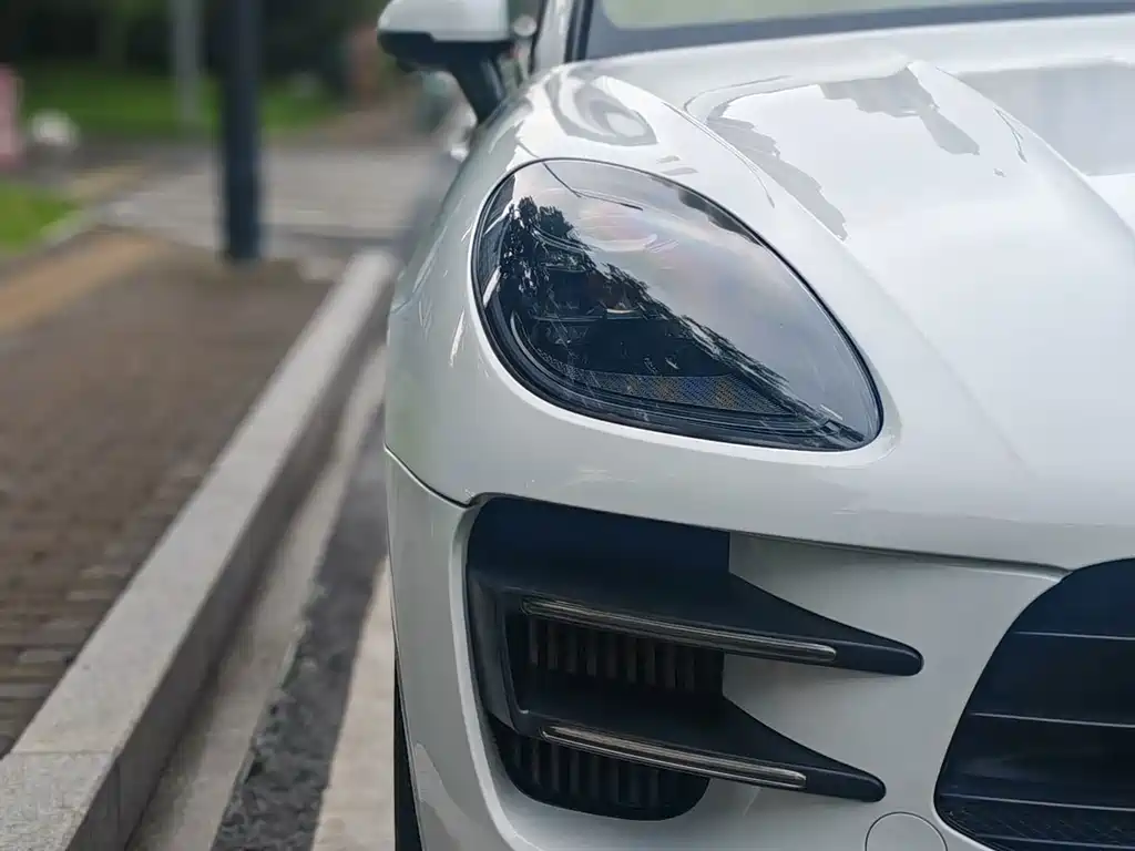 Porsche Macan 2015 — фото 18