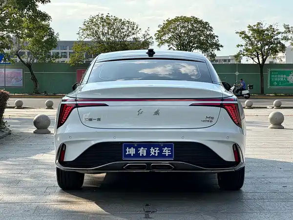 Hongqi H6 2025