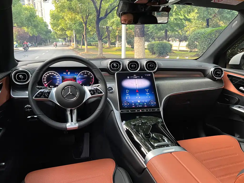 Mercedes-Benz GLC 2025 — фото 15
