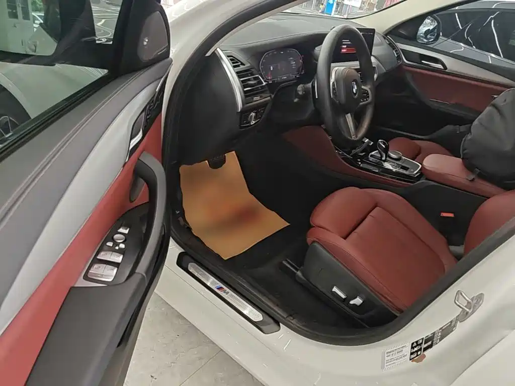 BMW X4 2022 — фото 16