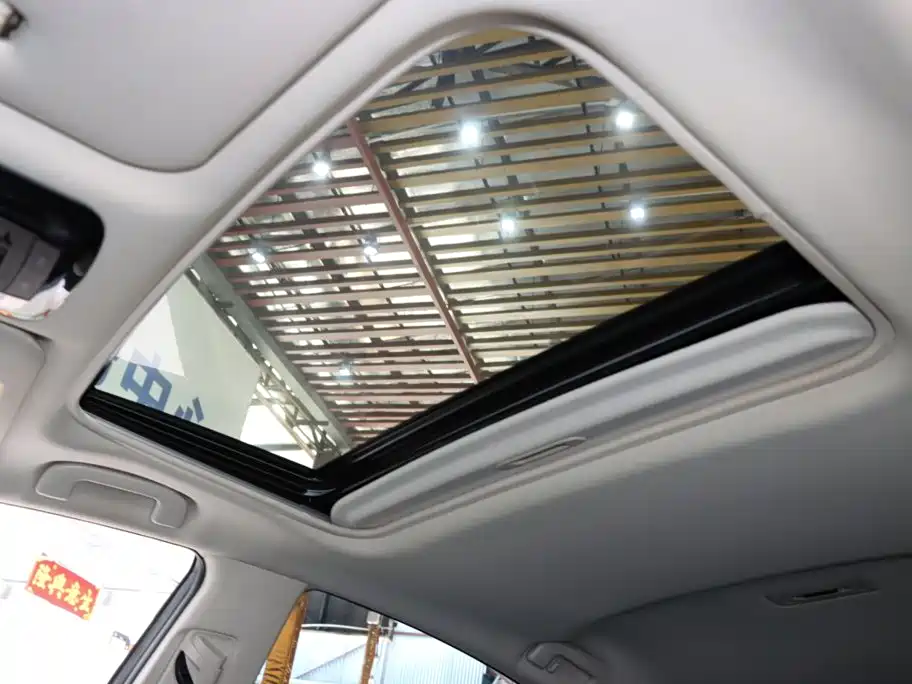 Toyota Camry 2025 — фото 16