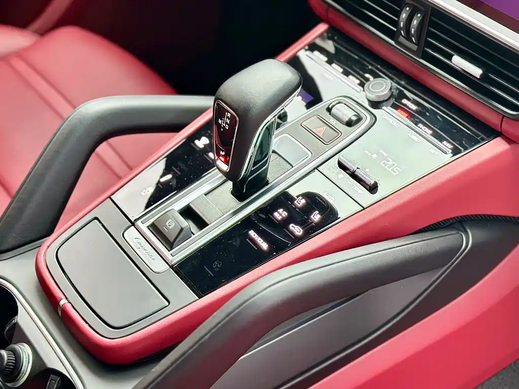 Porsche Cayenne 2023