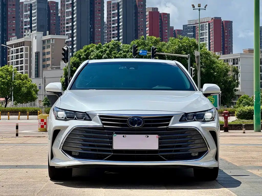 Toyota Avalon 2022 — фото 2