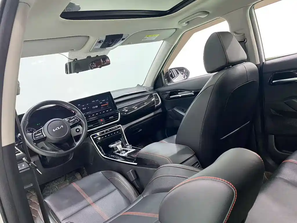 Kia KX3 Proud Running 2021