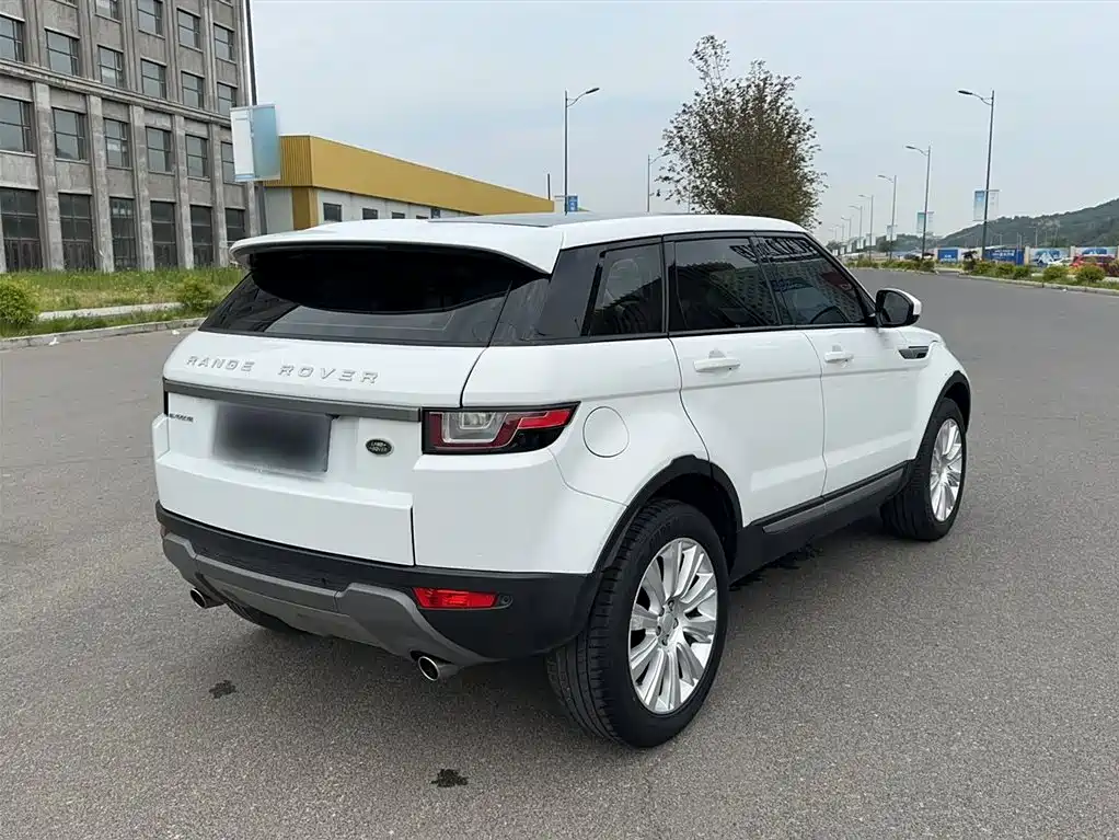 Land Rover Evoque 2017 — фото 10