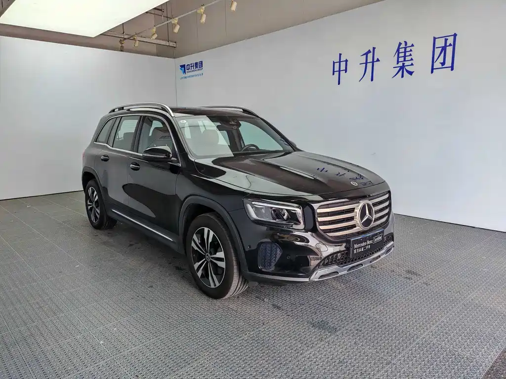 Mercedes-Benz GLB 2024 — фото 3