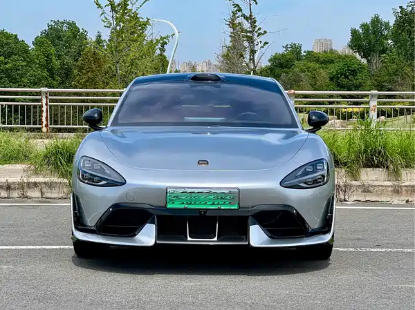 Xiaomi SU7 2025