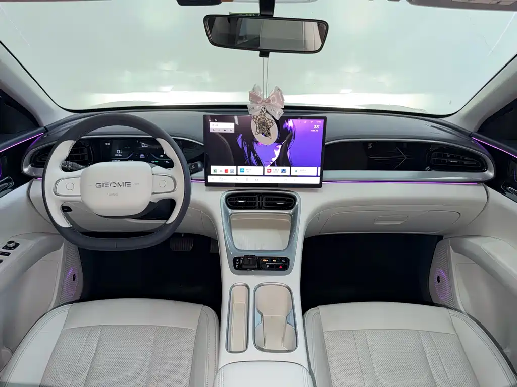 Geely Galaxy Starwish 2024 — фото 12