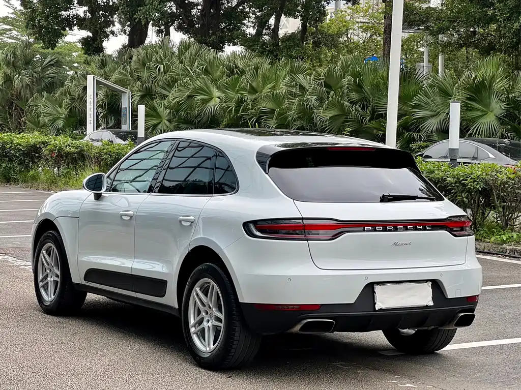 Porsche Macan 2021 — фото 12