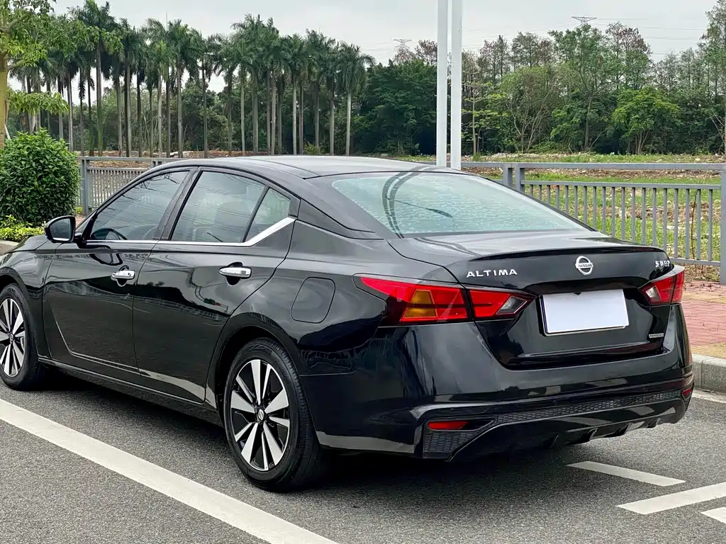 Nissan Teana 2021
