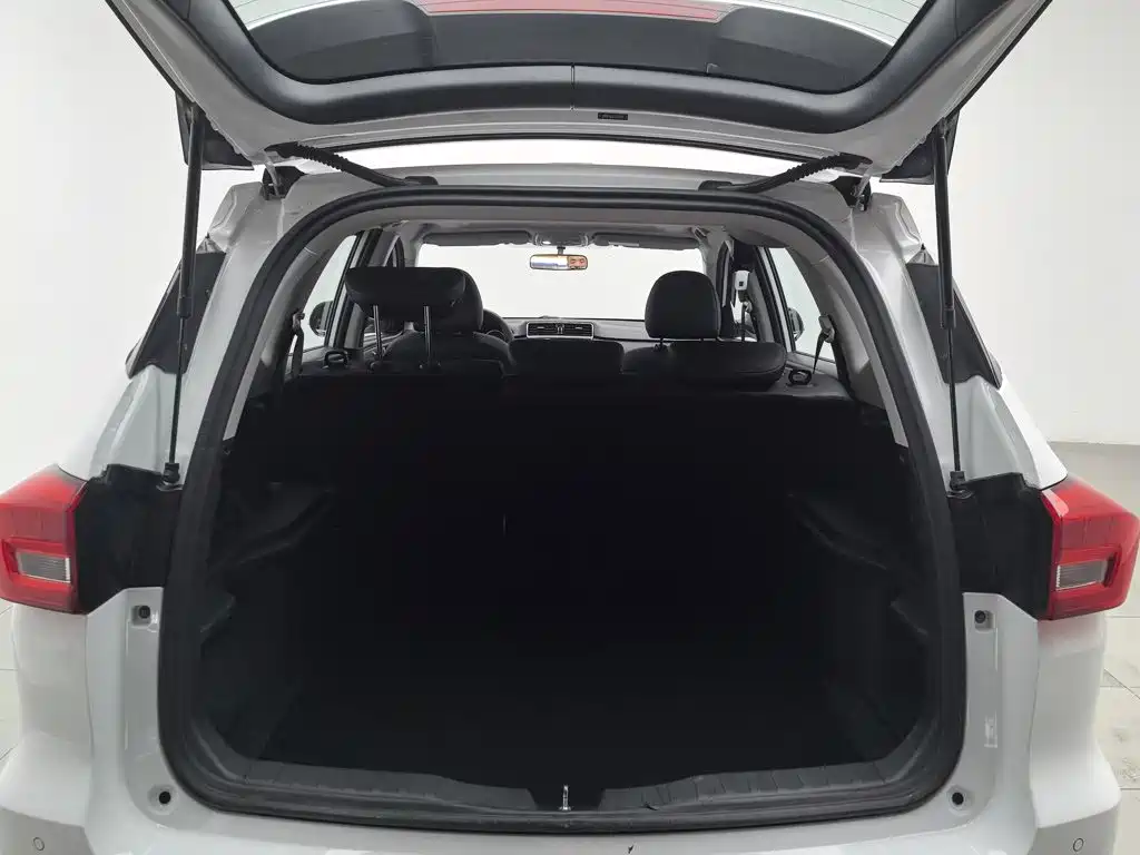 Haval M6 2020 — фото 16