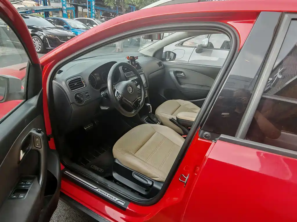 Volkswagen Polo 2015