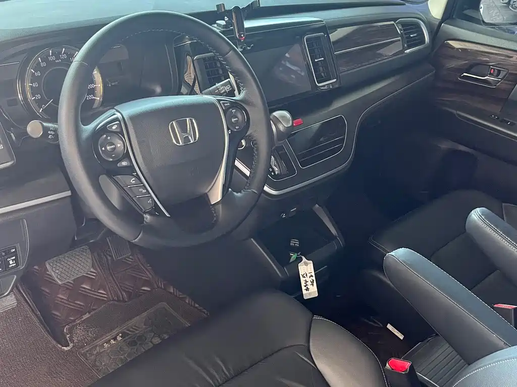 Honda Elysion 2018 — фото 15