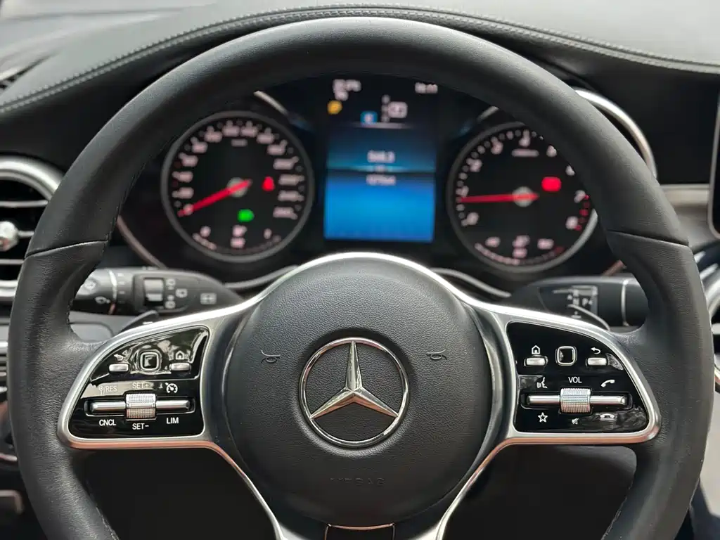 Mercedes-Benz GLC 2020 — фото 12
