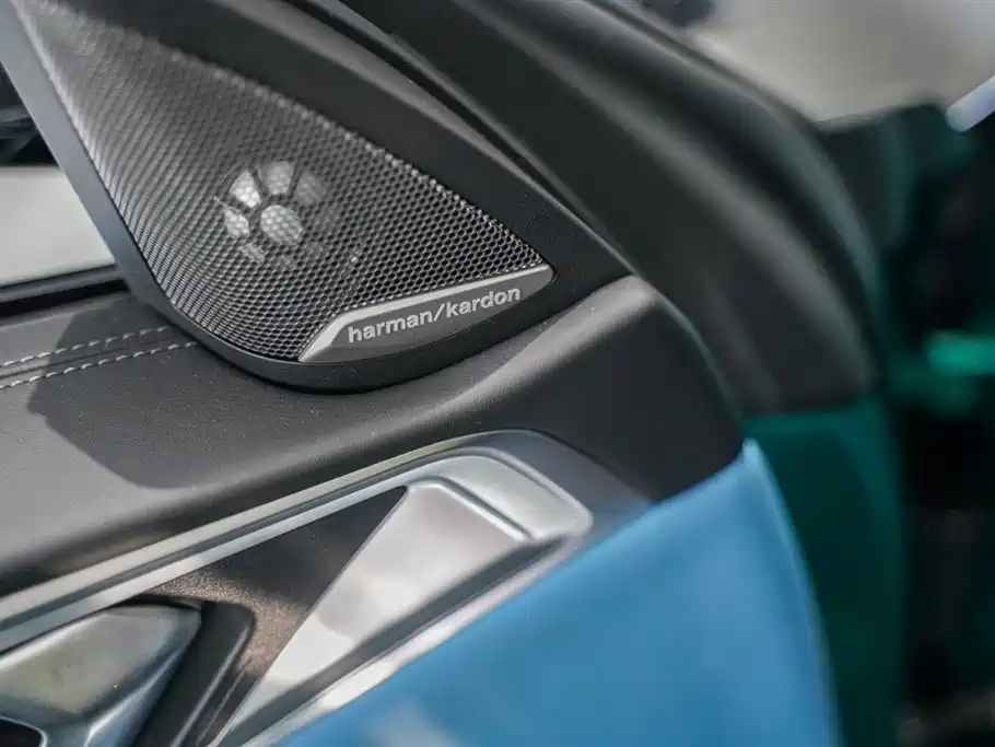 BMW M4 2025 — фото 10