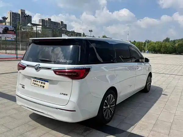 Buick GL8 2022