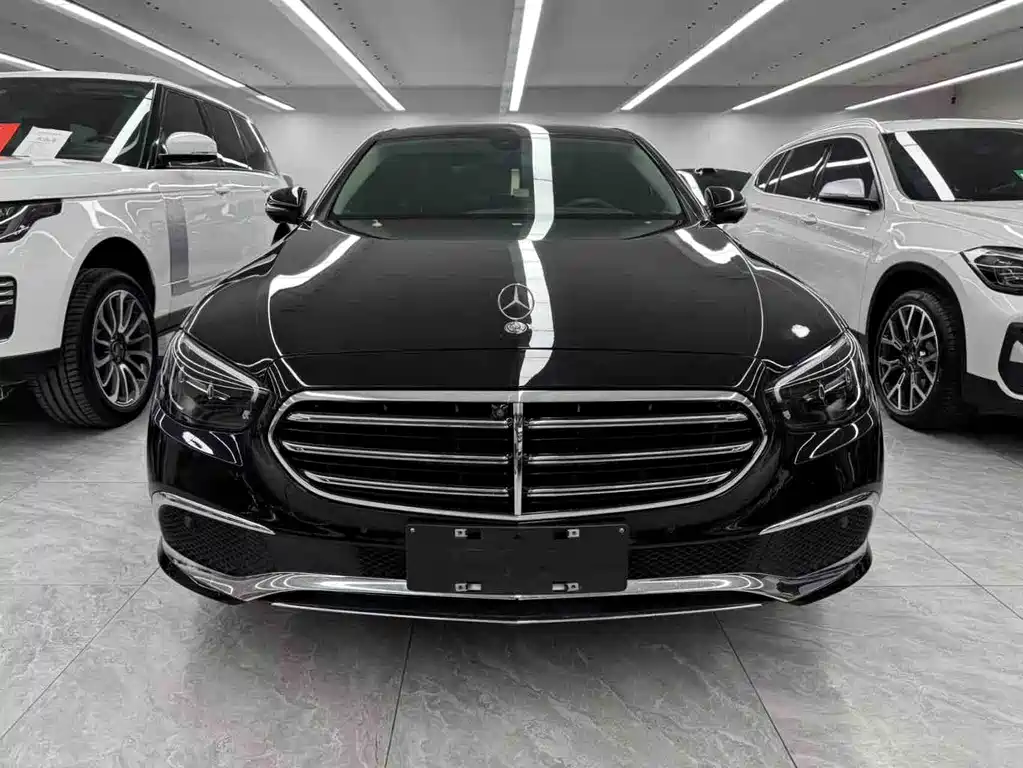 Mercedes-Benz E-Class 2023