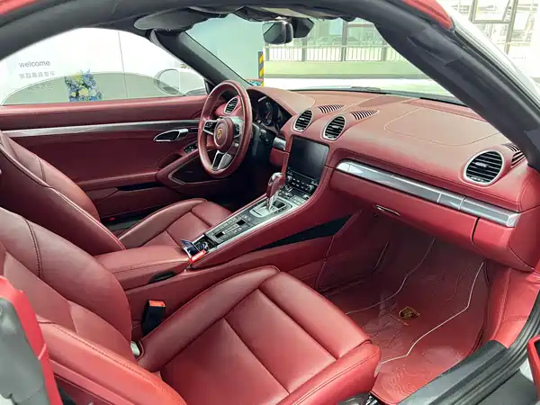 Porsche 718 2022