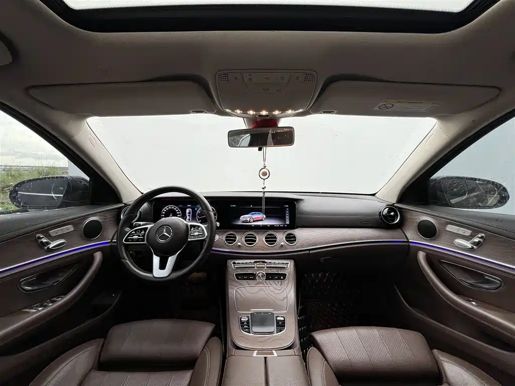Mercedes-Benz E-Class 2019 — фото 8