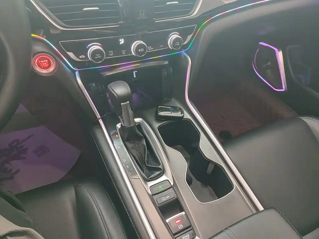 Honda Accord 2022 — фото 14
