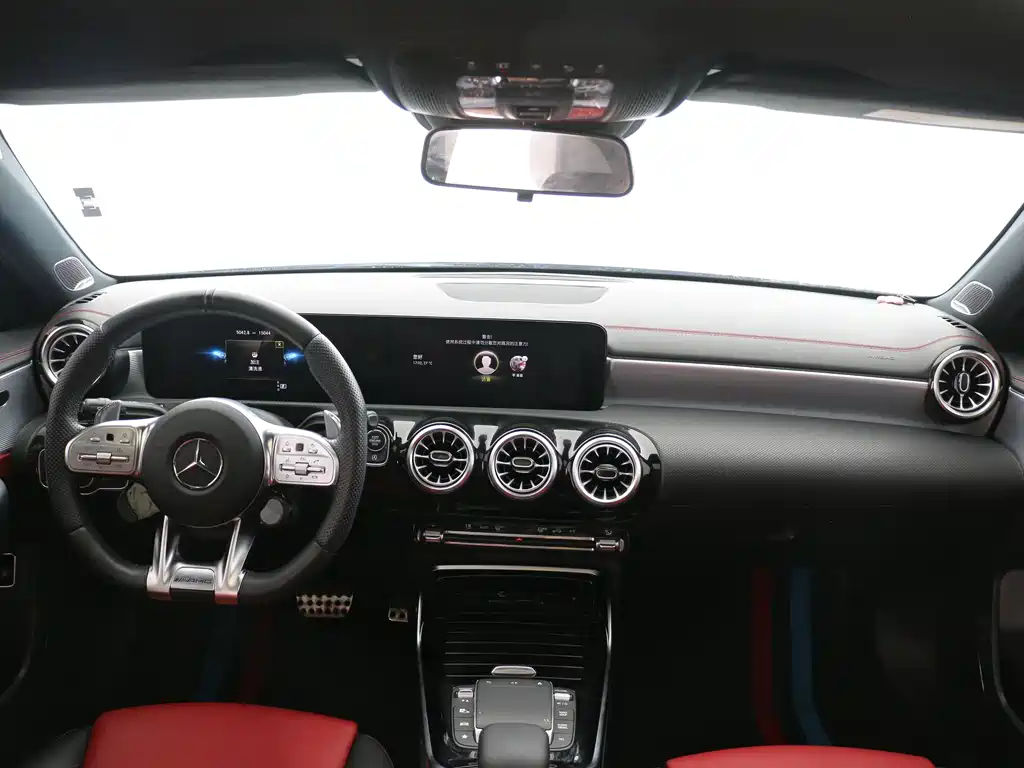Mercedes-Benz A-Class AMG 2023 — фото 9