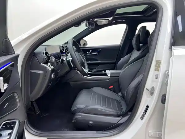 Mercedes-Benz C-Class 2023